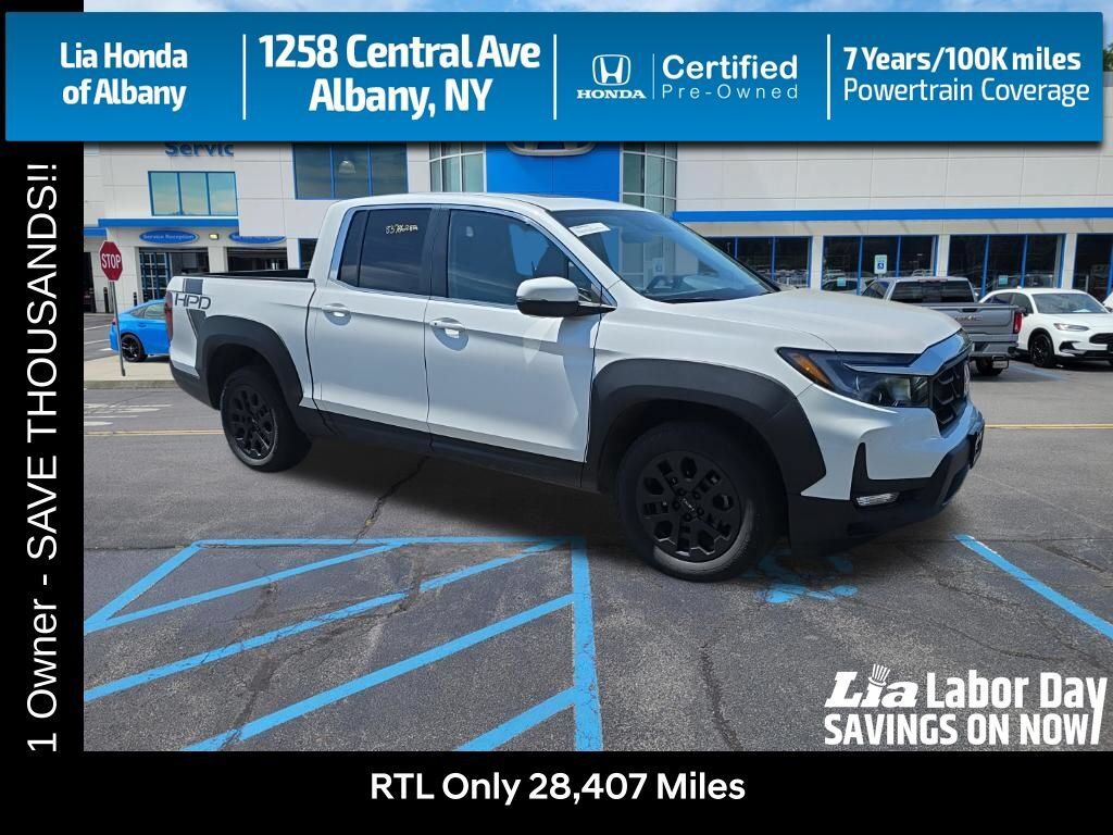2023 Honda Ridgeline AWD RTL — photo 1 of 7