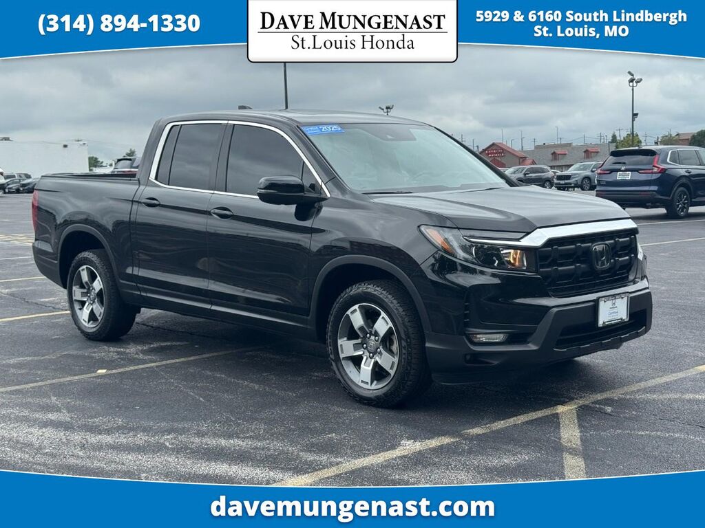 2025 Honda Ridgeline AWD RTL — photo 1 of 7