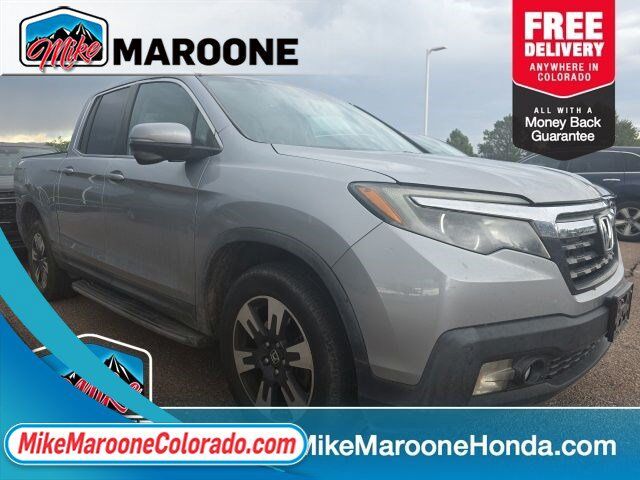 2017 Honda Ridgeline AWD RTL-T — photo 1 of 7