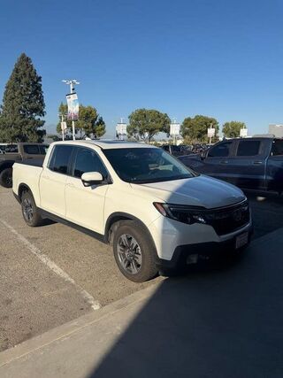 2019 Honda Ridgeline RTL-T — photo 1 of 2