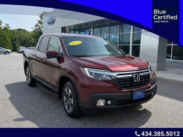 2017 Honda Ridgeline RTL-T — photo 1 of 13