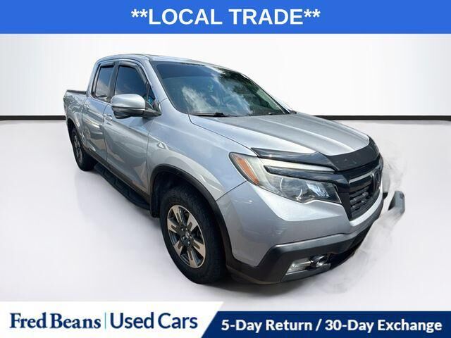 2017 Honda Ridgeline RTL-T — photo 1 of 13