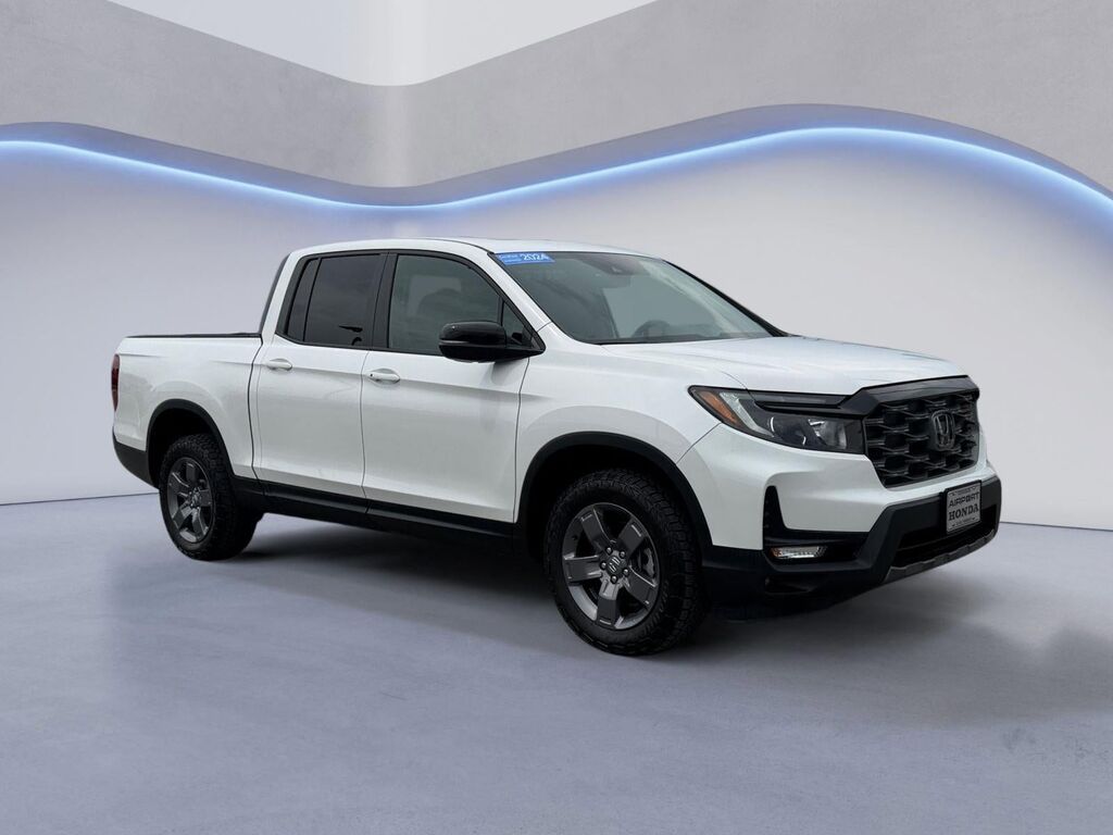 2024 Honda Ridgeline TrailSport — photo 1 of 13