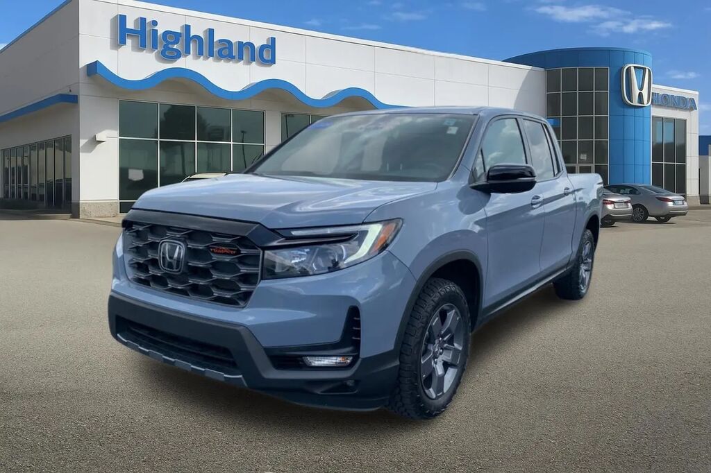 2024 Honda Ridgeline TrailSport — photo 1 of 12