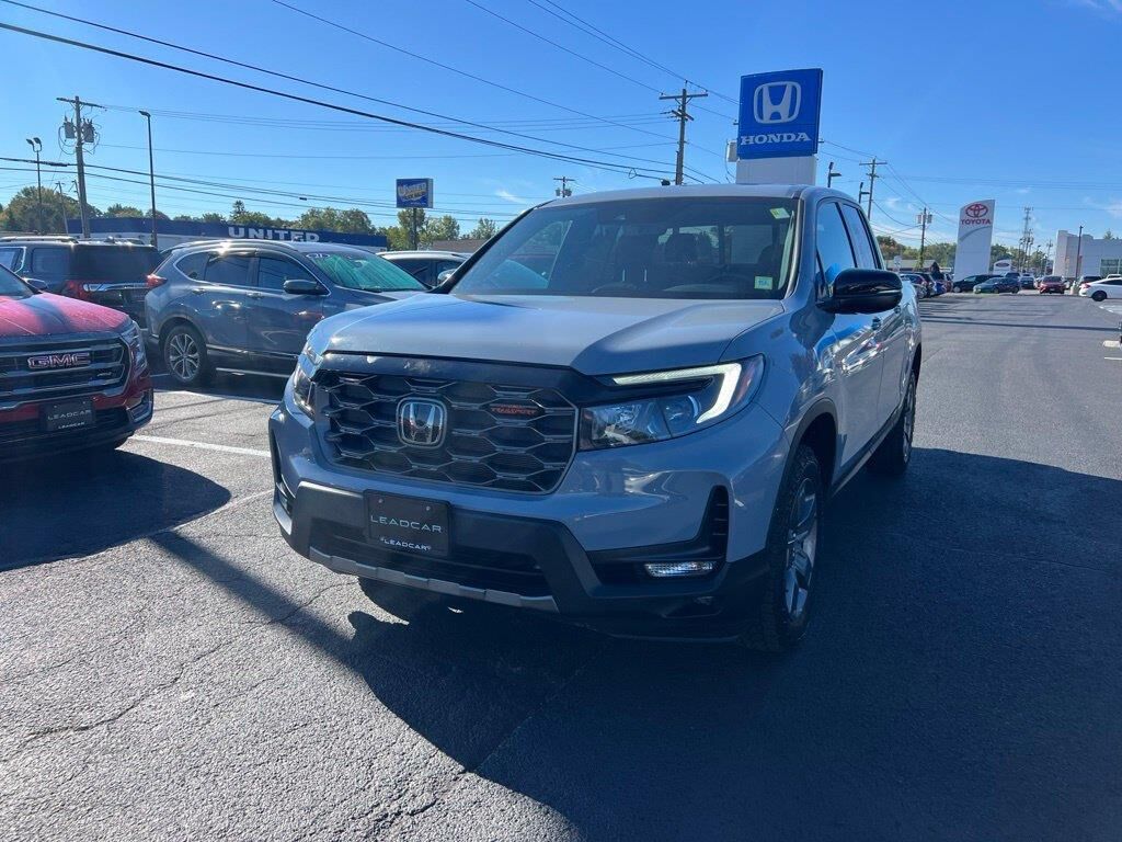 2024 Honda Ridgeline TrailSport — photo 1 of 13