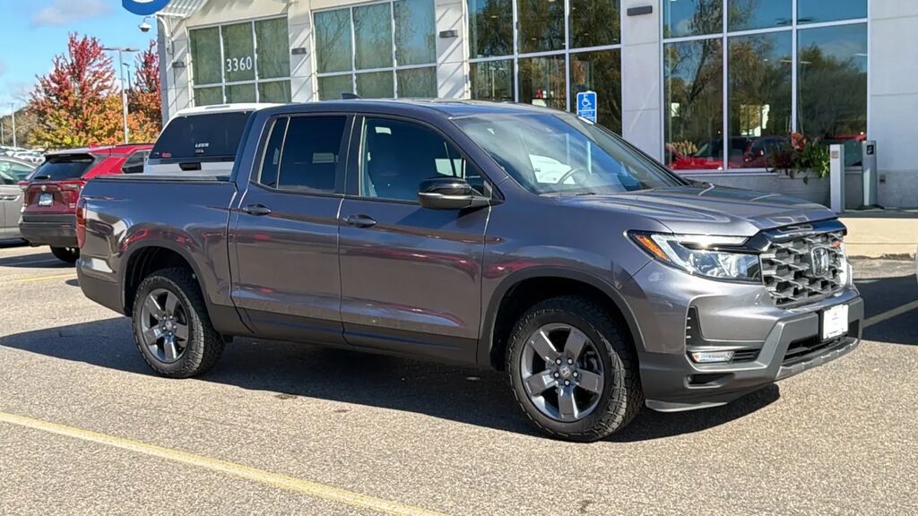 2024 Honda Ridgeline TrailSport — photo 1 of 13