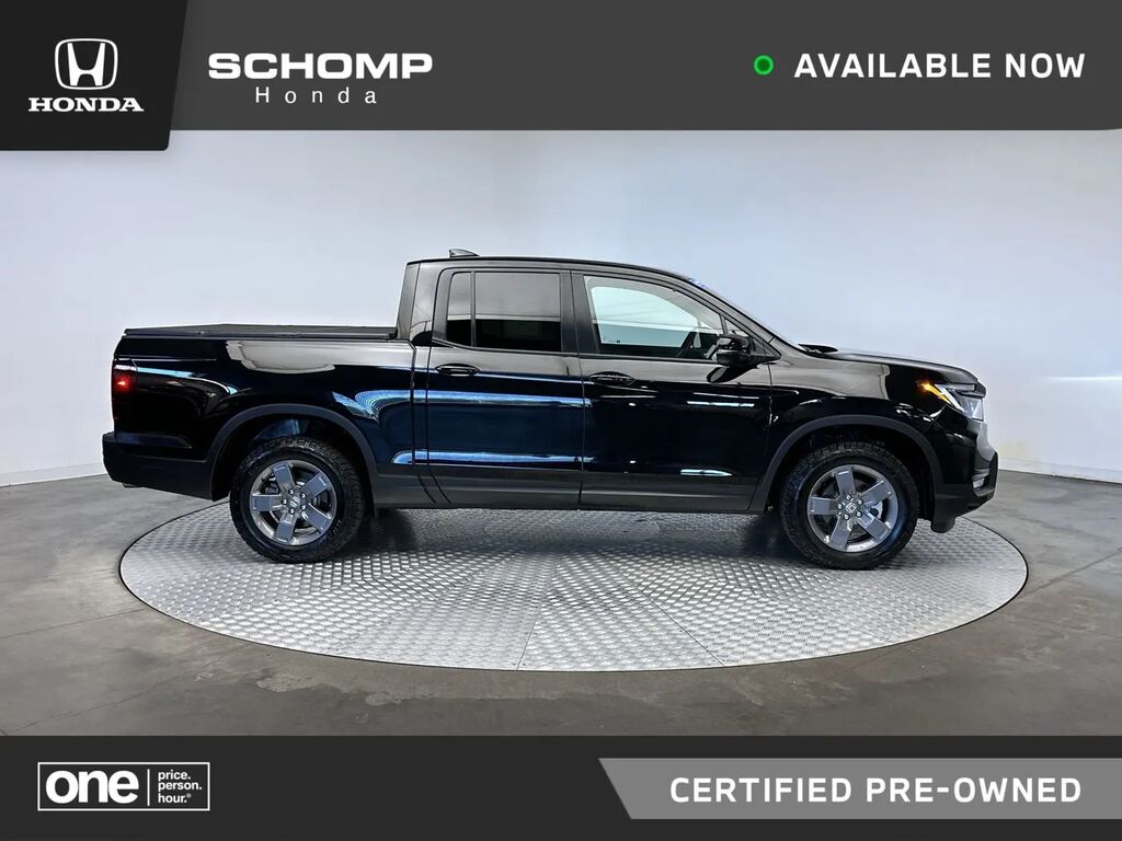 2025 Honda Ridgeline TrailSport — photo 1 of 13