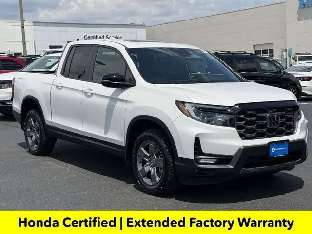 2025 Honda Ridgeline TrailSport — photo 1 of 27