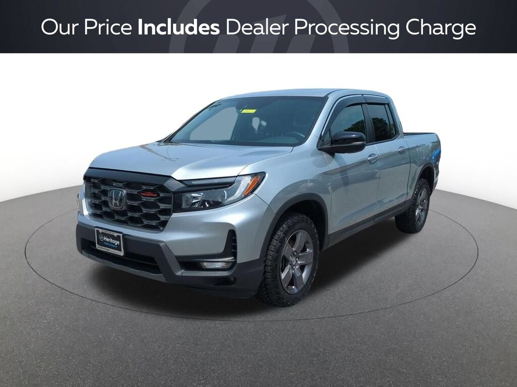 2025 Honda Ridgeline AWD TRAILSPORT — photo 1 of 7