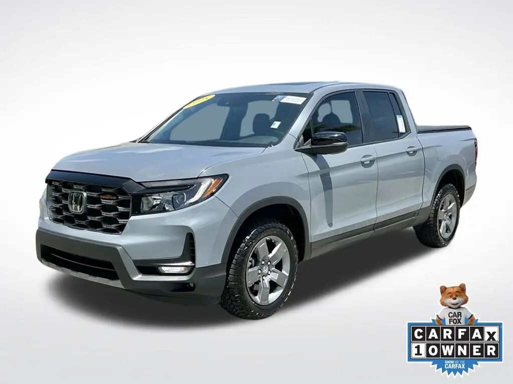 2025 Honda Ridgeline TrailSport — photo 1 of 13