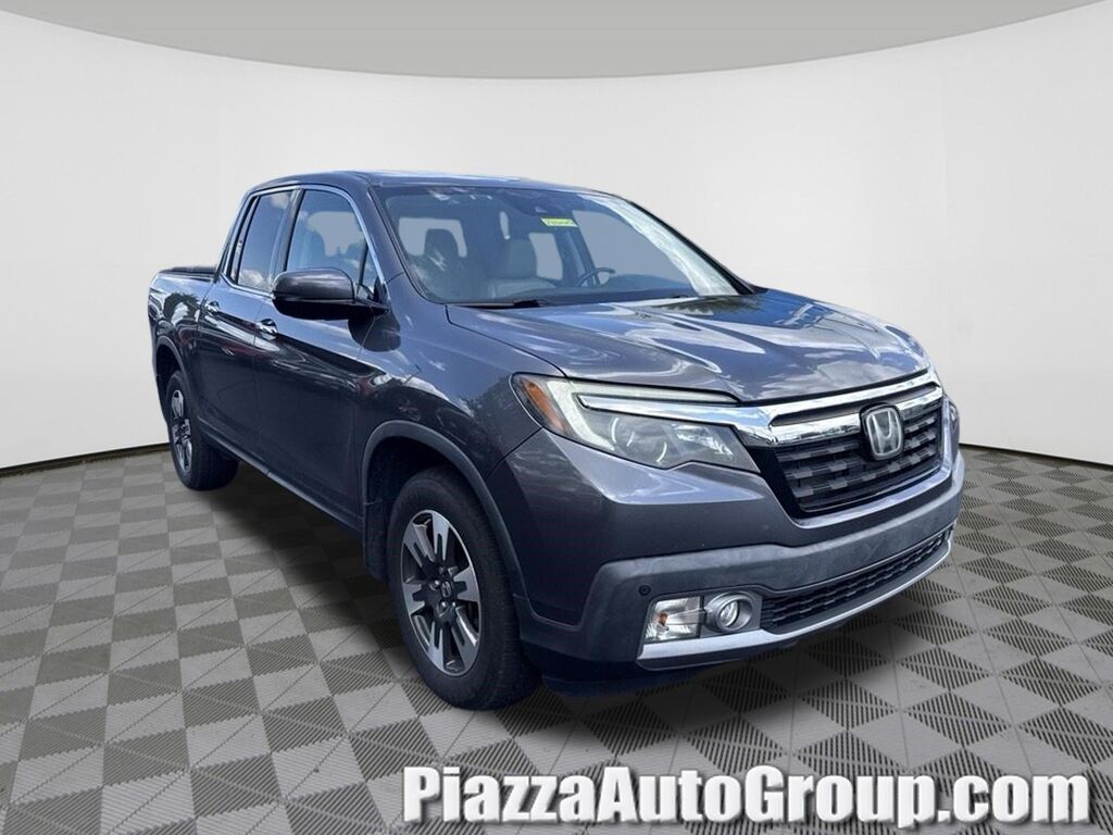 2019 Honda Ridgeline RTL-E — photo 1 of 8