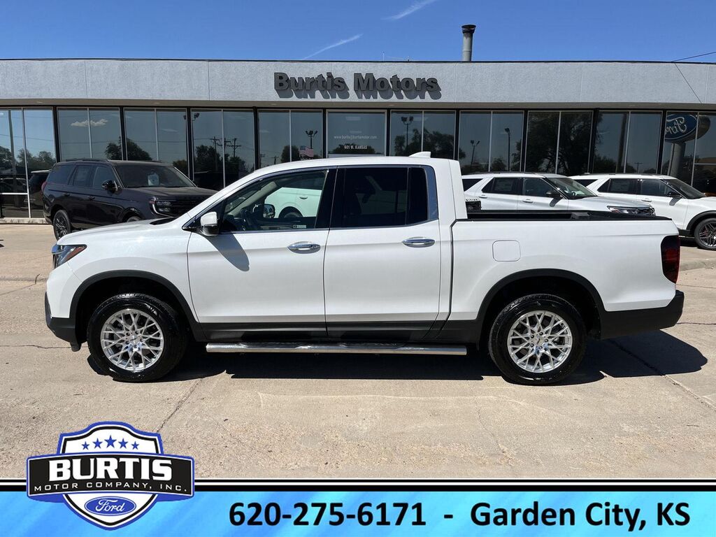 2023 Honda Ridgeline RTL-E — photo 1 of 14
