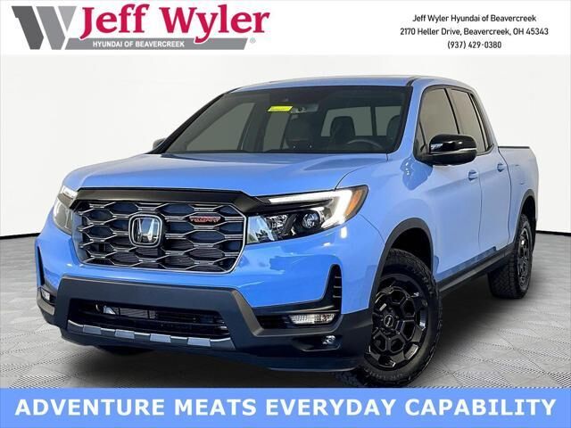 2025 Honda Ridgeline TrailSport+ — photo 1 of 13