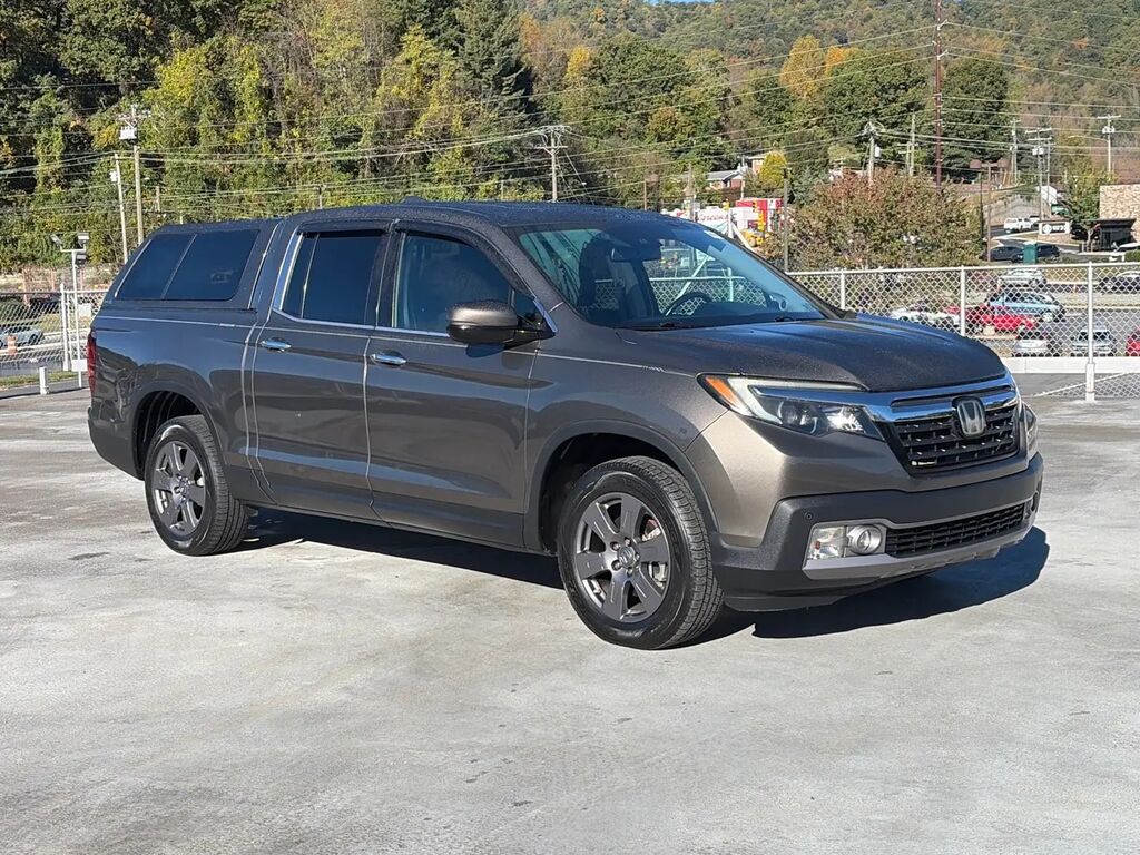 2020 Honda Ridgeline RTL-E — photo 1 of 13