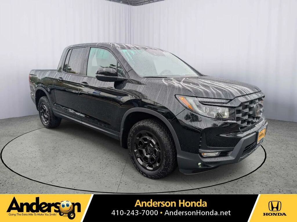 2025 Honda Ridgeline TrailSport+ — photo 1 of 13