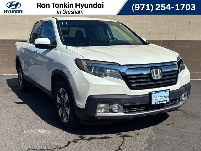 2017 Honda Ridgeline RTL-E — photo 1 of 13