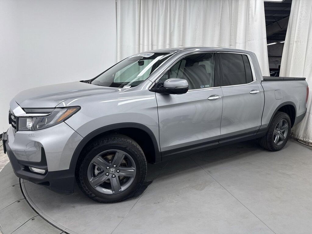 2023 Honda Ridgeline AWD RTL-E — photo 1 of 7