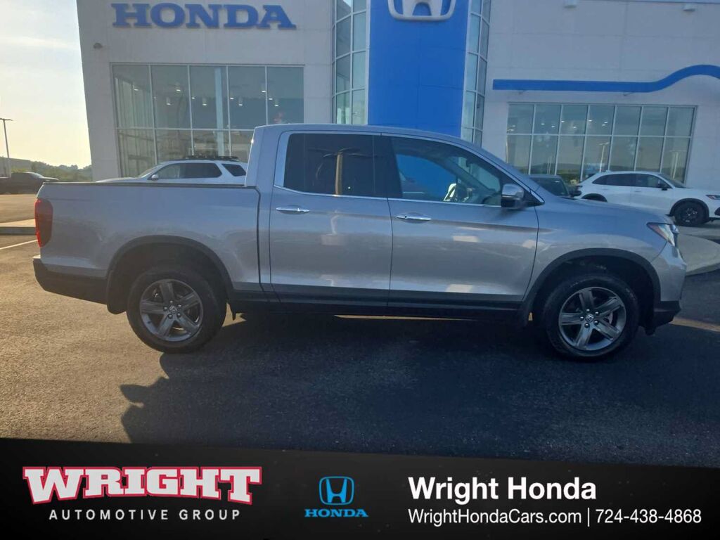 2023 Honda Ridgeline AWD RTL-E — photo 1 of 7