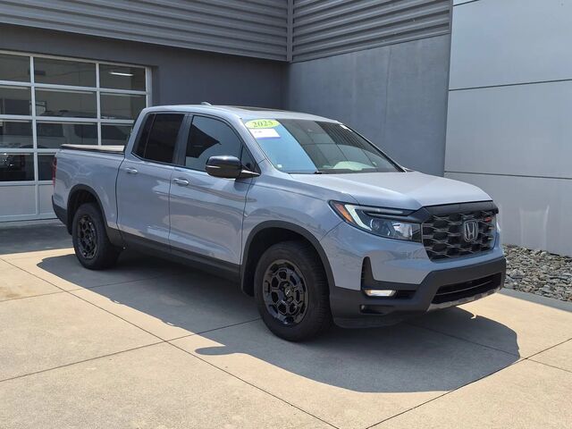 2025 Honda Ridgeline TrailSport+