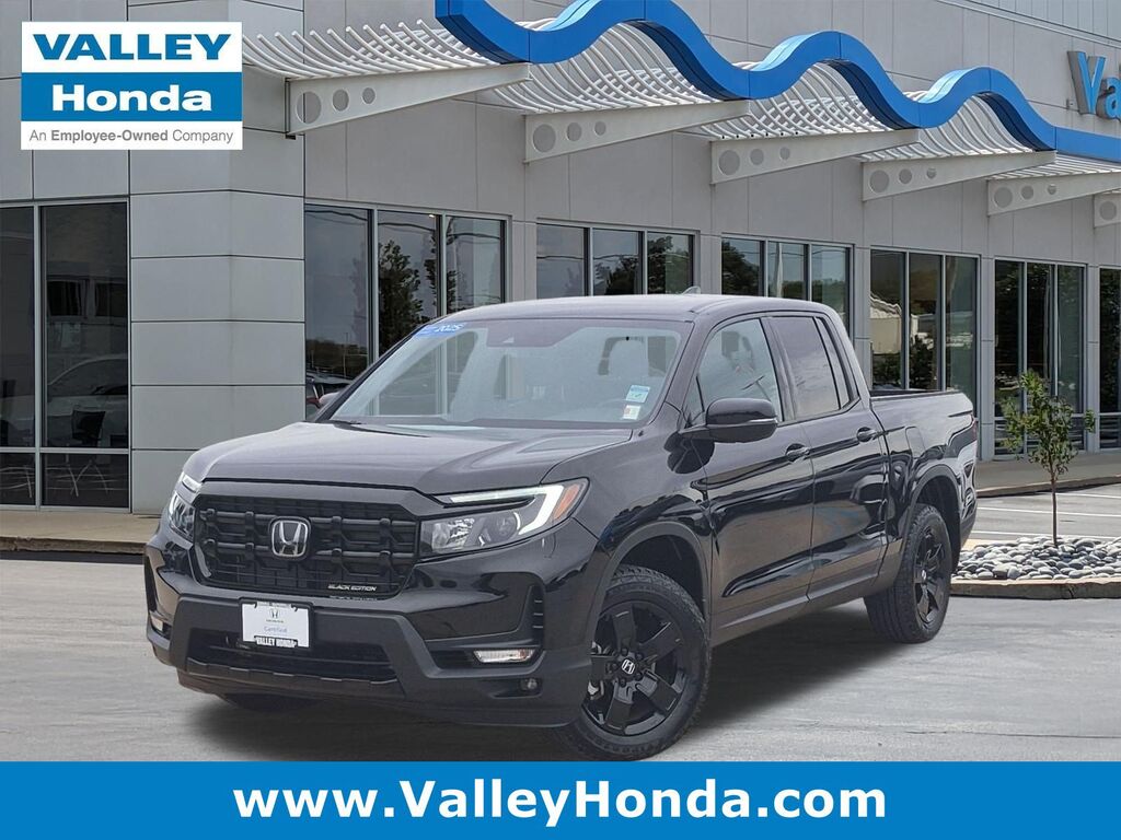 2025 Honda Ridgeline AWD BLACK EDITION — photo 1 of 7