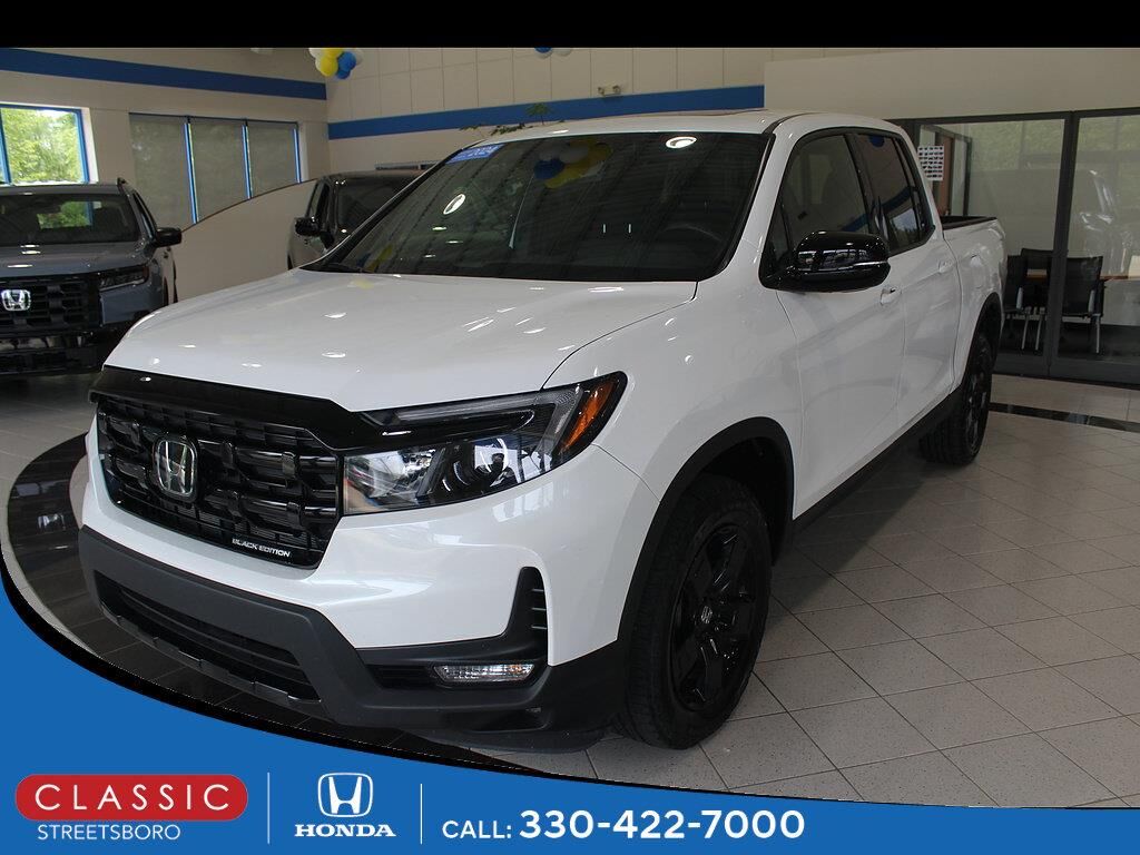 2023 Honda Ridgeline Black Edition — photo 1 of 13