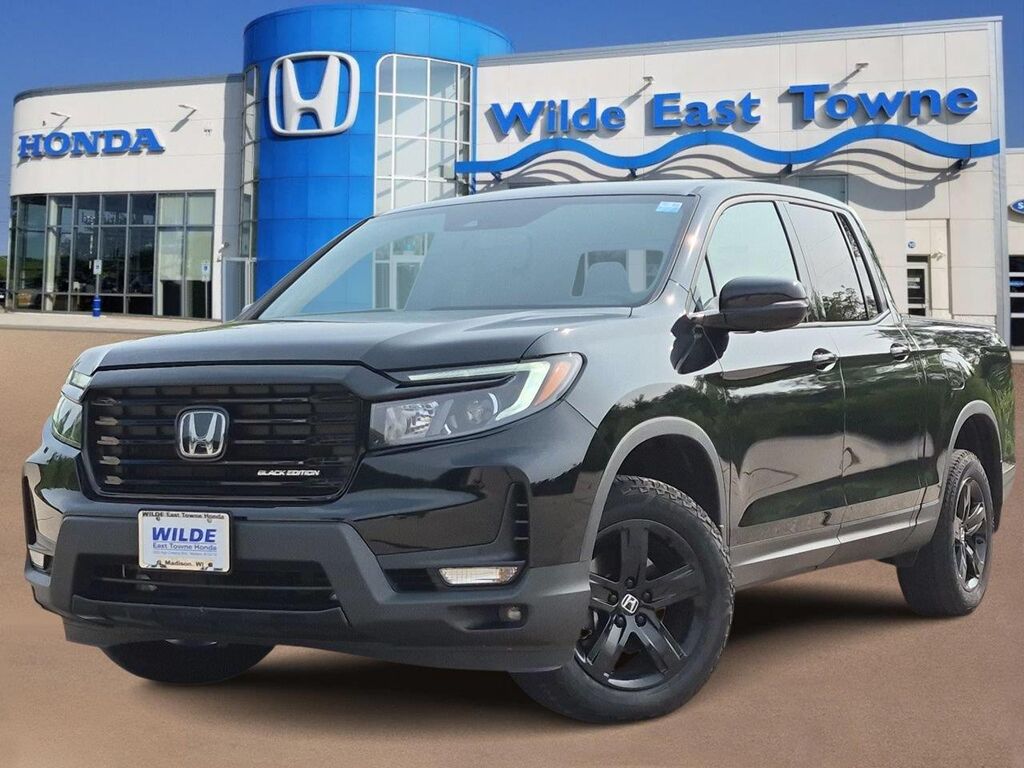 2023 Honda Ridgeline Black Edition — photo 1 of 13