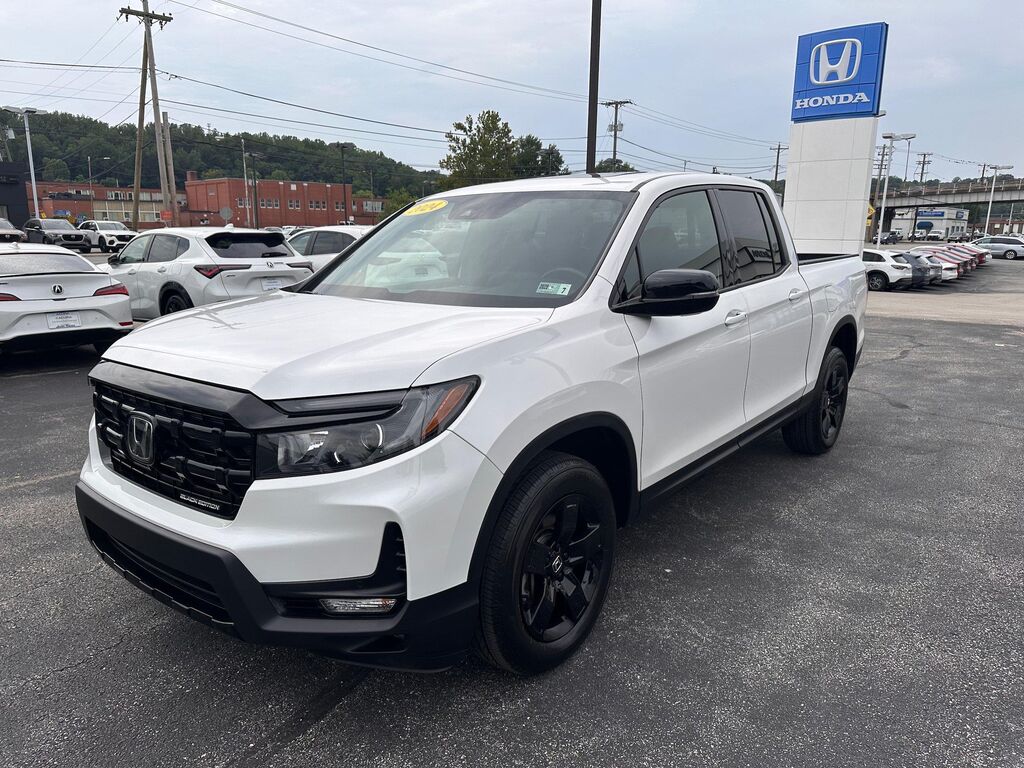 2024 Honda Ridgeline Black Edition — photo 1 of 13