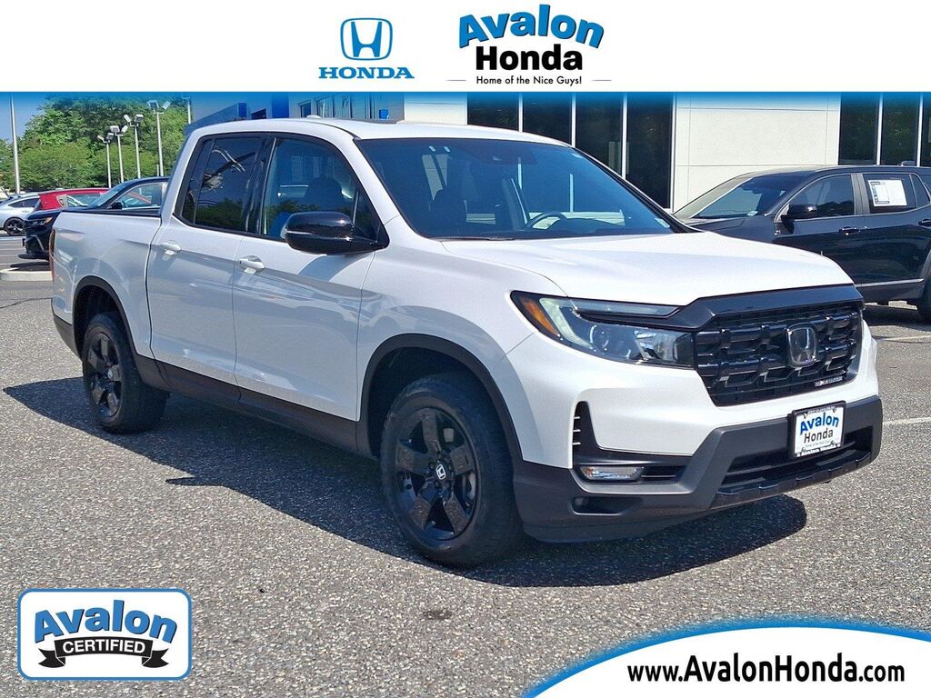 2024 Honda Ridgeline Black Edition — photo 1 of 13