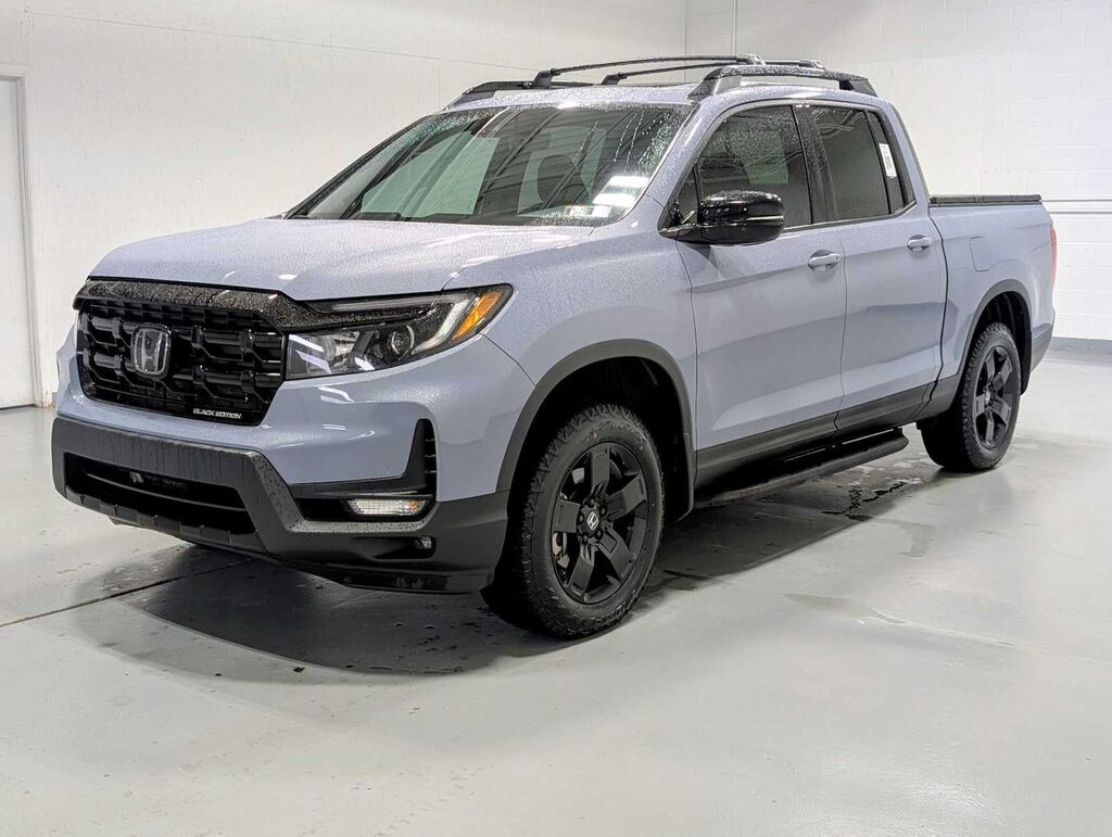 2025 Honda Ridgeline Black Edition — photo 1 of 13