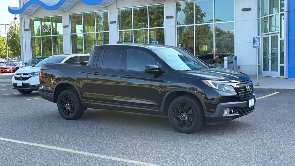 2017 Honda Ridgeline Black Edition — photo 1 of 1