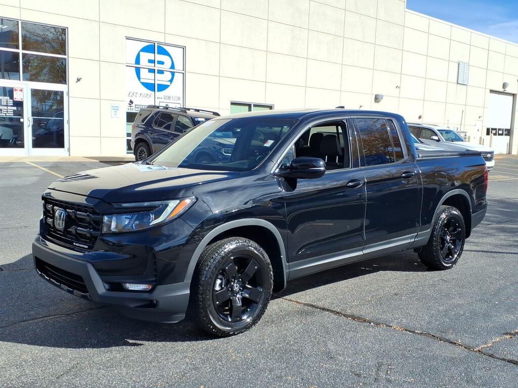 2024 Honda Ridgeline Black Edition — photo 1 of 13