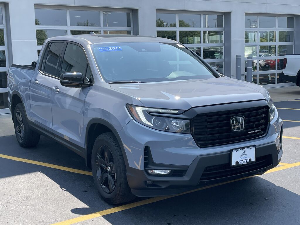 2023 Honda Ridgeline Black Edition — photo 1 of 13