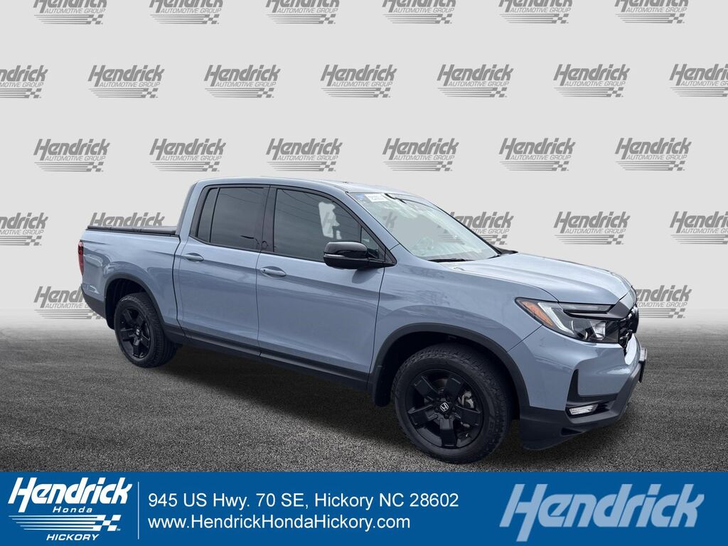 2025 Honda Ridgeline AWD BLACK EDITION — photo 1 of 7