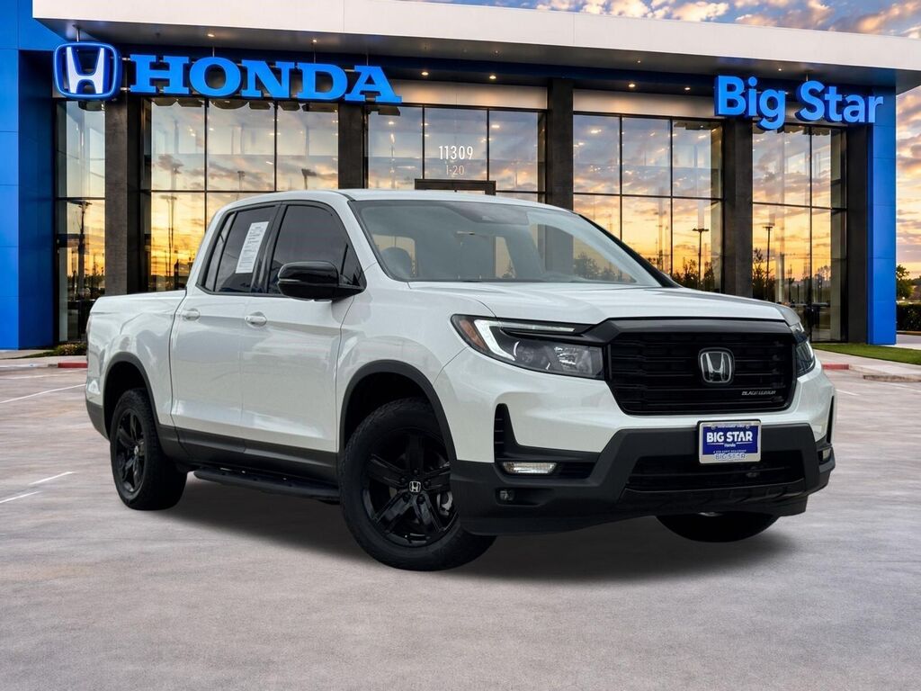 2023 Honda Ridgeline Black Edition — photo 1 of 13