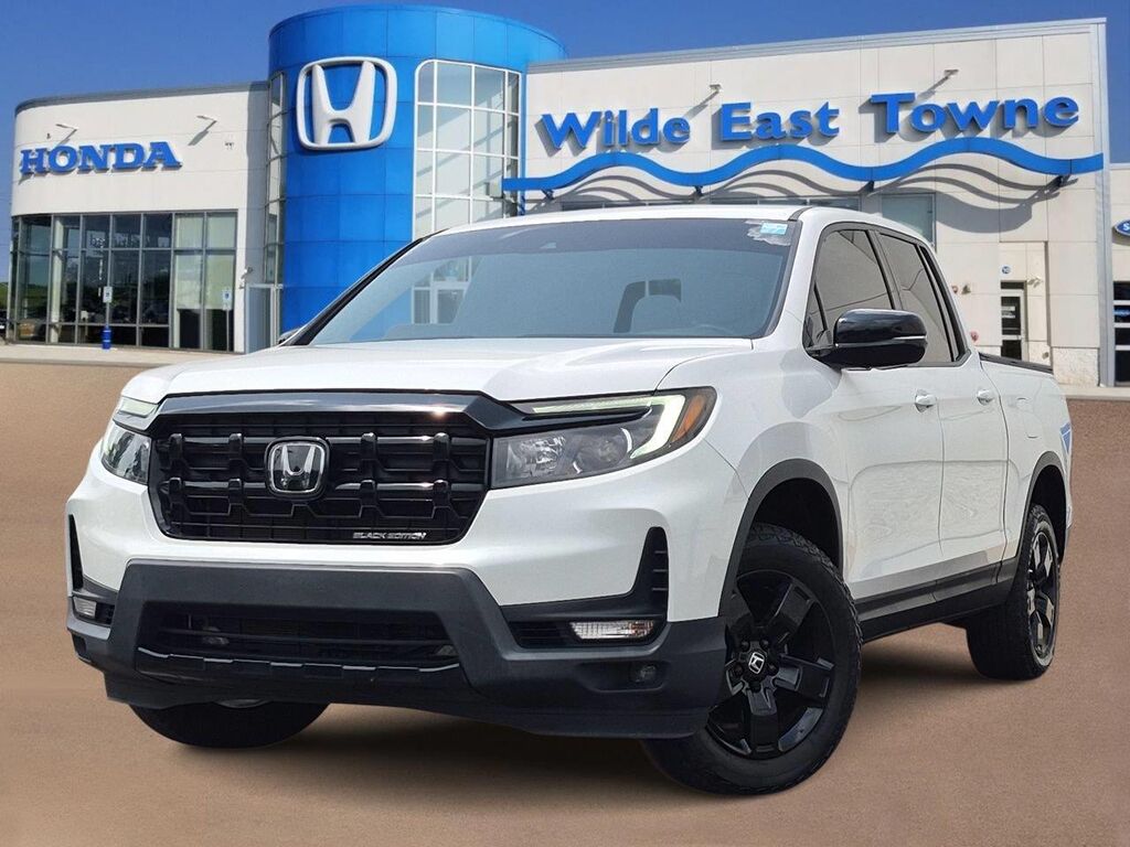2024 Honda Ridgeline Black Edition — photo 1 of 13