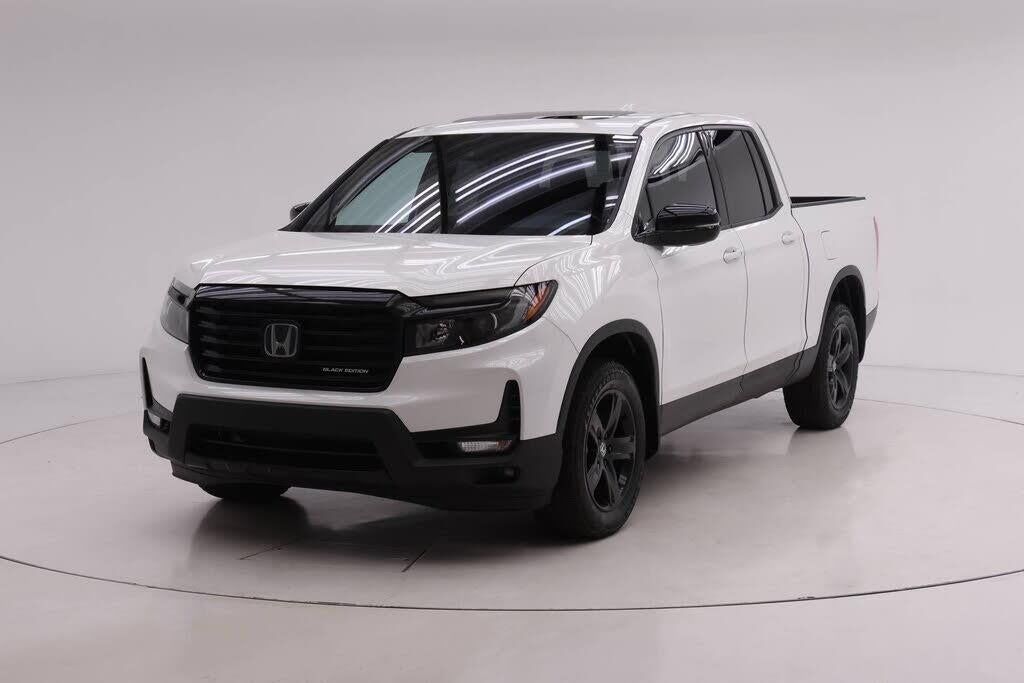 2023 Honda Ridgeline Black Edition — photo 1 of 1