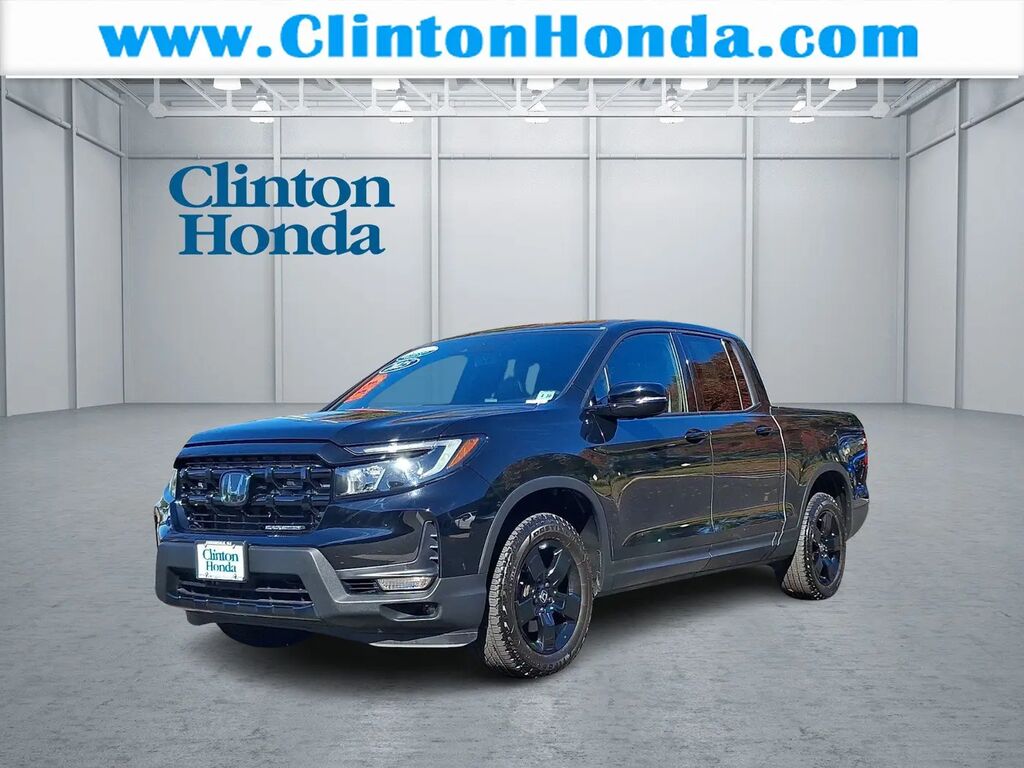 2025 Honda Ridgeline Black Edition — photo 1 of 13