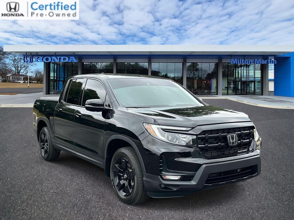 2025 Honda Ridgeline Black Edition — photo 1 of 13