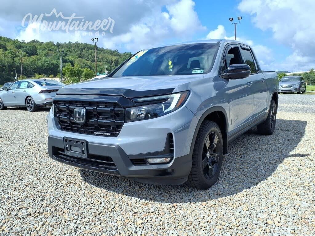 2024 Honda Ridgeline Black Edition — photo 1 of 2