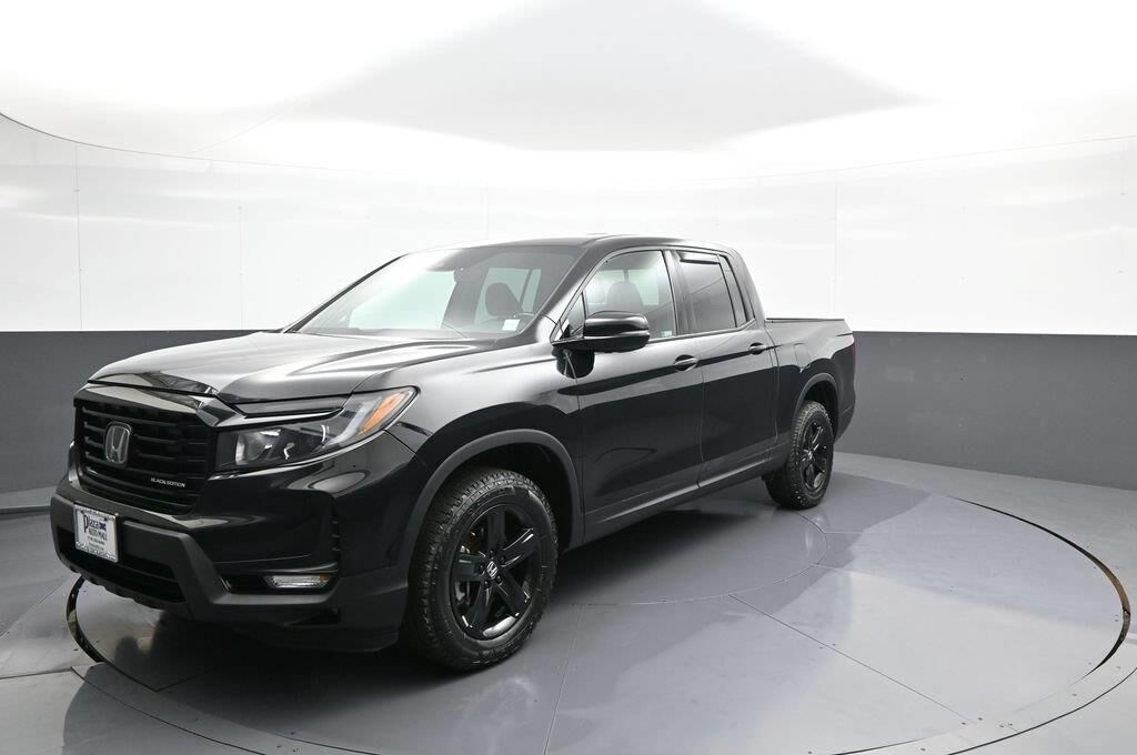 2023 Honda Ridgeline Black Edition — photo 1 of 7