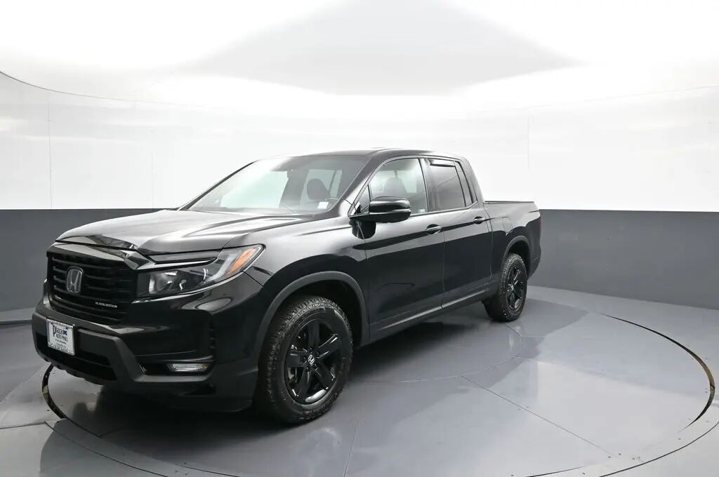 2023 Honda Ridgeline Black Edition — photo 1 of 13