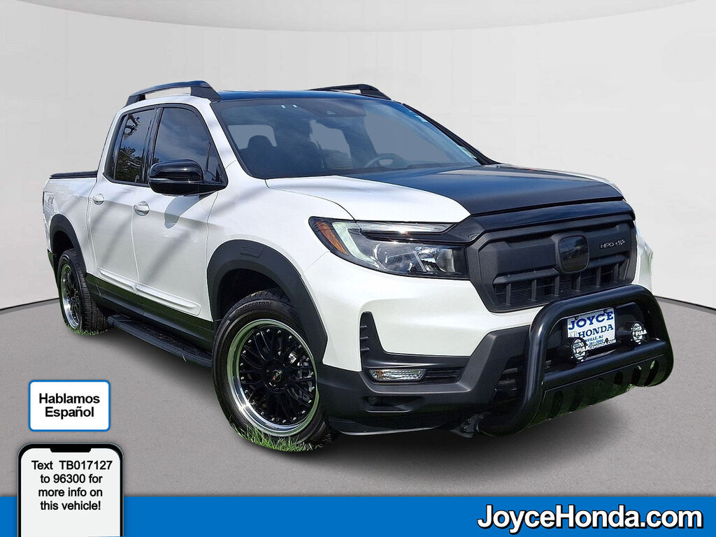 2026 Honda Ridgeline Black Edition Two-Tone — photo 1 of 7
