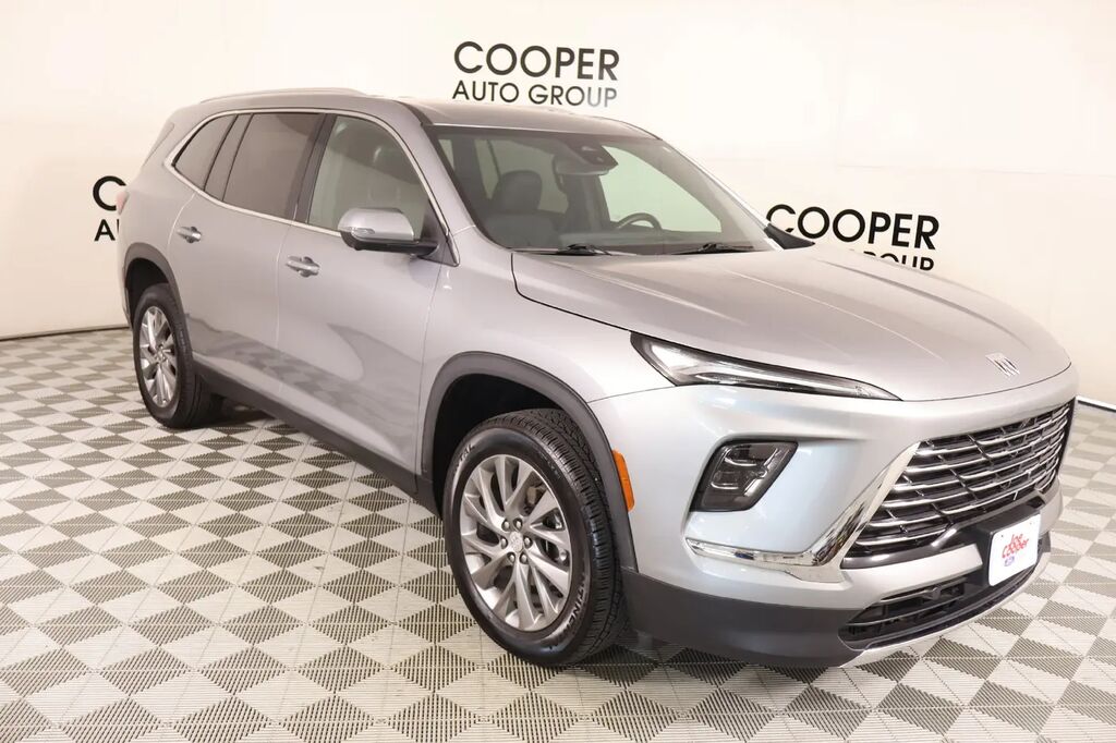 2026 Buick Enclave Preferred — photo 1 of 13