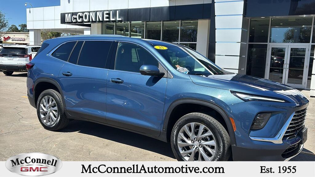 2025 Buick Enclave Preferred — photo 1 of 19