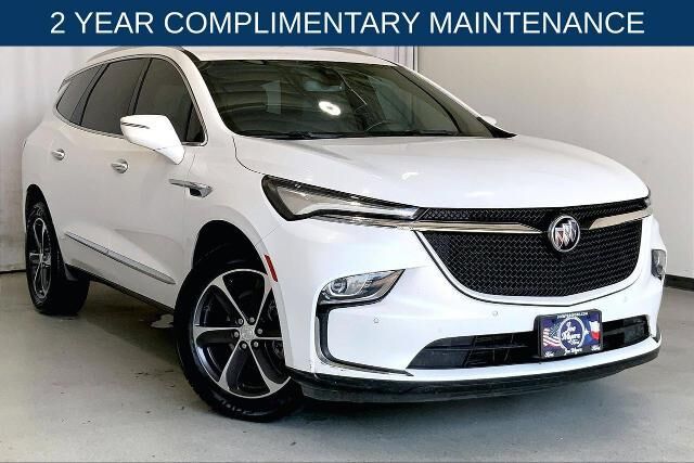 2022 Buick Enclave Essence