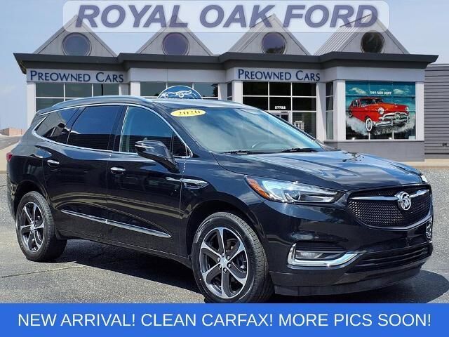2020 Buick Enclave Essence