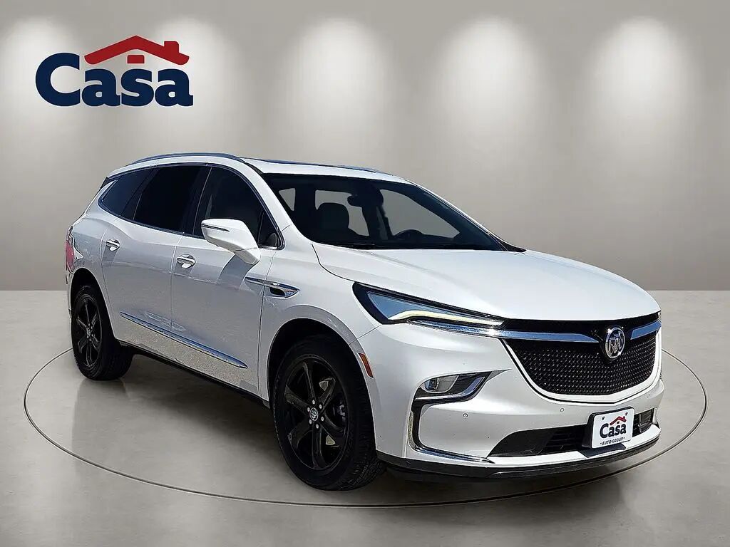2023 Buick Enclave Essence — photo 1 of 26