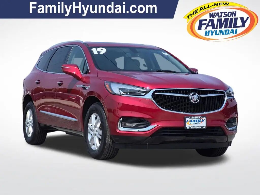 2019 Buick Enclave Essence — photo 1 of 12