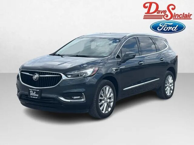 2021 Buick Enclave Essence — photo 1 of 11