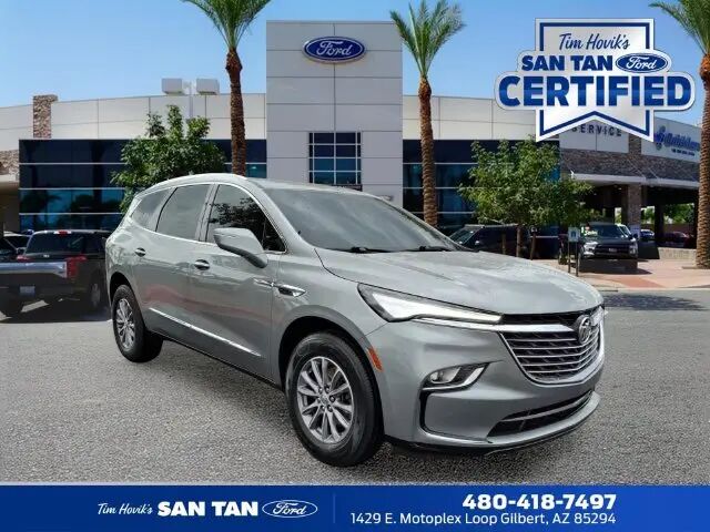 2024 Buick Enclave Essence